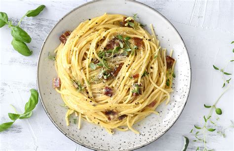 Spaghetti Carbonara Opskrift den bedste pasta med fløde bacon