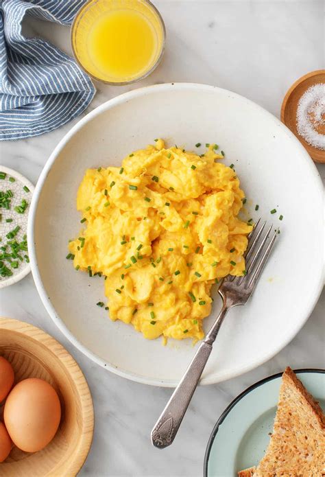 How To Make Scrambled Eggs Recipe 7 Day A Week Veganology