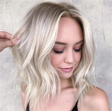 Platinum Balayage Lob With Razored Ends Platinum Blonde Hair Medium