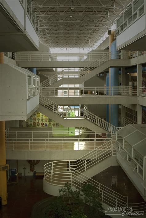 Interior Circulation Of The University Of Tennessee Art And Architecture