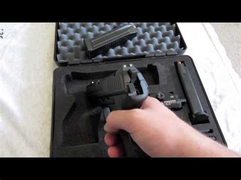 Ergonomic features include a special grip frame with interchangeable backstraps inserts and lateral plates, allowing the pistol to be individually adapted to any user. HECKLER and KOCH P30 v3 FEATURES and FUNCTIONS - YouTube