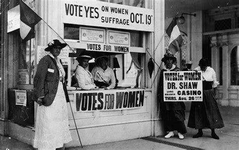 August 26 1920 The 19th Amendment Goes Into Effect Granting Women The Vote The Nation