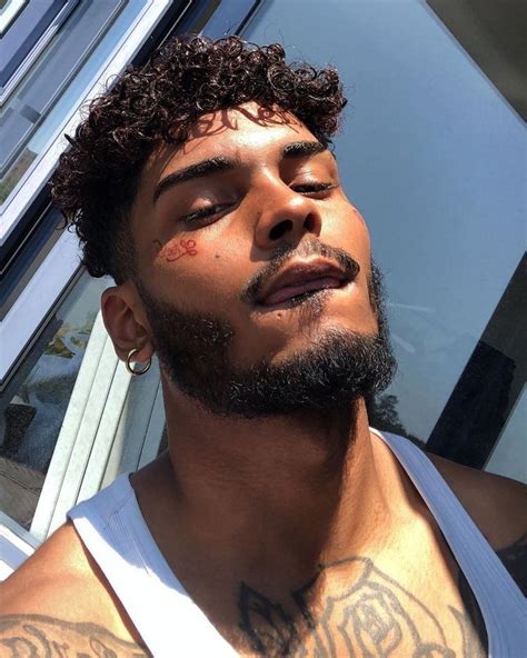 Instagram Thuggaszn 🏚 Beaux Visages Hommes Hommes Noirs Musclés