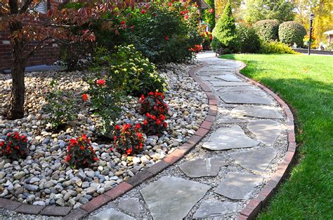 What are a few brands that you carry in gray landscape rocks? Gray Flagstone | Indianapolis Decorative Rock | McCarty Mulch