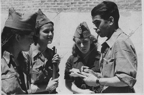 Mujeres De Armas Tomar En La Guerra Civil Archivo Abc
