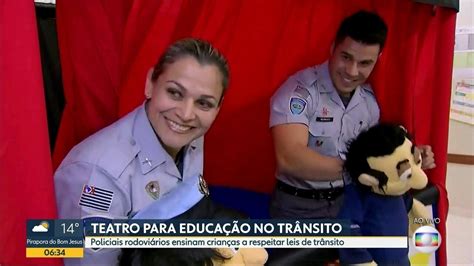 policiais ensinam crianças a respeitar as leis de trânsito em sorocaba bom dia sp g1