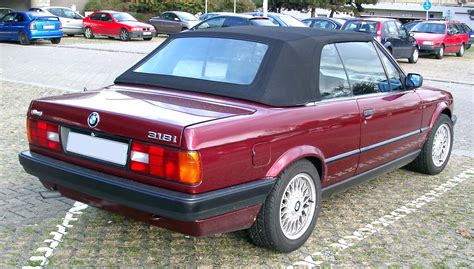 In the car's heyday it was synonymous with yuppies. BMW E30 - Wikiwand