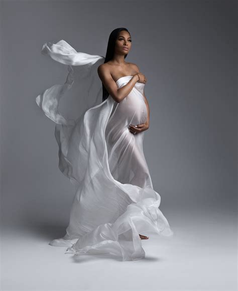 pregnancy photo shoot ideas