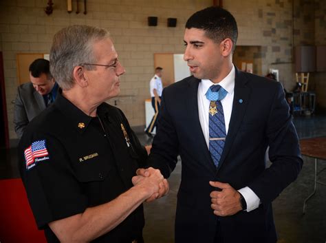 Anaheim Firefighters Heroes To Many Honor A Visiting Medal Of Honor