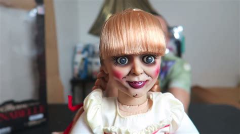 Annabelle 18 Inch Scaled Prop Replica Doll By Mezco Youtube