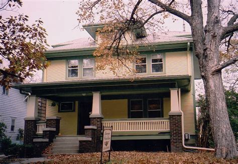 American Foursquare - Historic House Colors