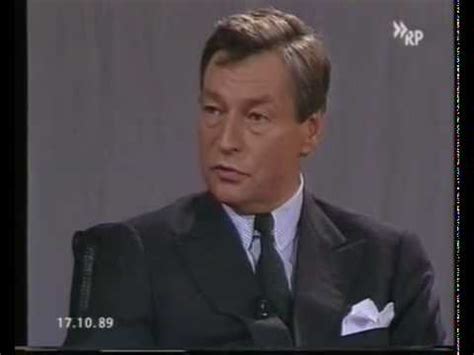 Die täterschaft ist ungeklärt, anhand von indizien wird die tat der rote armee fraktion zugeschrieben, wobei es auch andere. Alfred Herrhausen 1989 (2_5).mp4 - YouTube