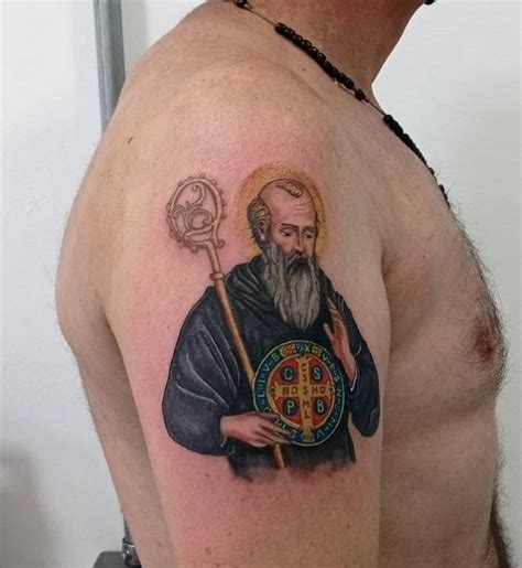 Tatuagem de São Bento 50 Ideias Lindíssimas e Únicas