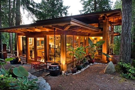 20 Stunning Examples Of Modern Cabins Small Wooden House Modern Tiny