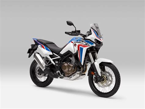 The africa twin adventure sports comes with dual disc front brakes and disc rear brakes. HONDA AFRICA TWIN, ROK MODELOWY 2021