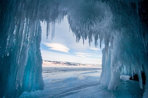Premium Photo Lake Baikal Is A Frosty Winter Day Water