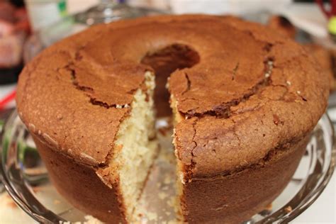 Made recipe exactly as called for but used a springform pan on a trivet. Homemade Lemon Pound Cake | I Heart Recipes | Recipe | Lemon pound cake, Lemon pound cake recipe ...