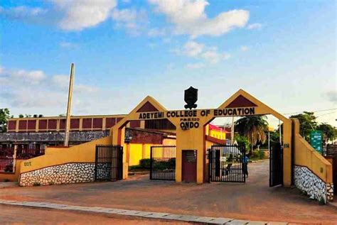 list of courses offered in adeyemi college of education aceondo