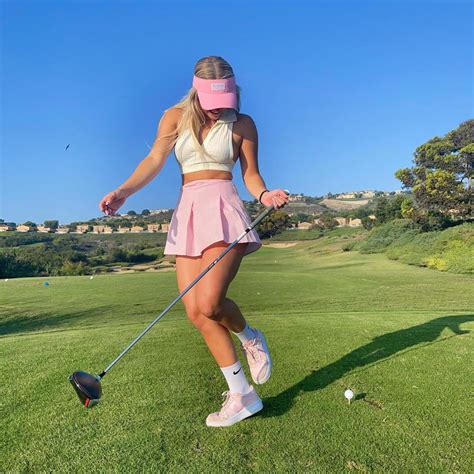 Meet Katie Sigmond Tiktok Golfer Almost As Big As Paige Spiranac Who