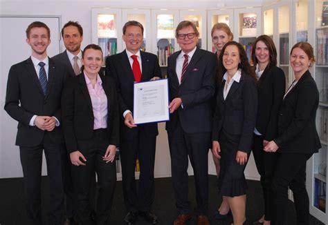Presseinformation: Mandat Managementberatung GmbH – 25 Jahre und