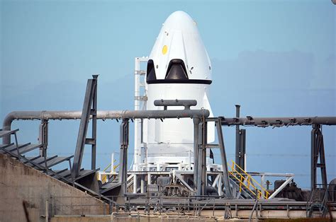 Spacex Launch Pad / SpaceX 1 LAUNCH PAD - WLAF : Spacex's falcon 9 rocket, meant to launch a 