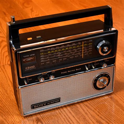 Vintage Sony Multi Band Portable Radio Model Tfm 8000w 6 Bands Am Fm