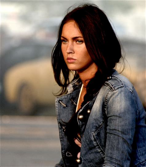 Transformers director michael bay and controversial starlet megan fox famously fell out before the shooting of the series' third film, transformers: Megan Fox - High quality image size 2629x3000 of Megan Fox ...