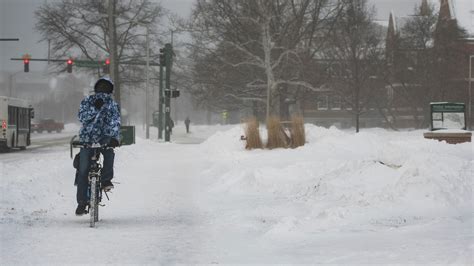 5 Inches Of New Snow Fierce Winds Bitter Cold Forecast For Lansing