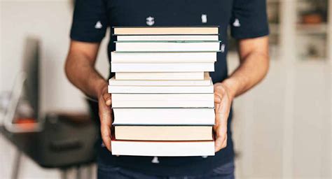 15 Best Places To Sell Your Textbooks For Extra Cash In 2022