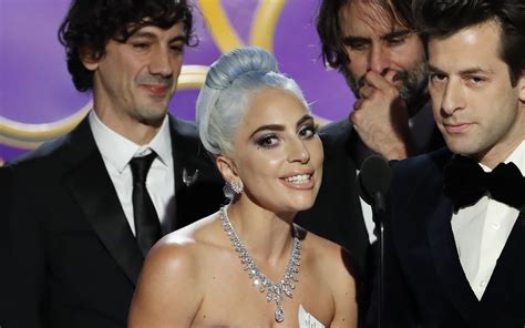 It Begins Lady Gaga Scores 1st Big A Star Is Born Gong W Golden Globe Win