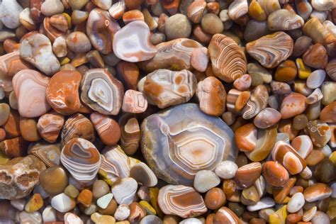 Agates Ultimate Guide To Collecting Agates What They Are And How To