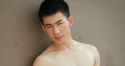 Le Yuha Hot Asian Boy In Nude March Saharuch