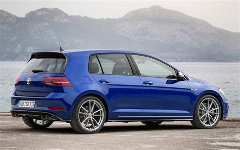 The golf knows how to carry itself, as well as your things. 2017 Volkswagen Golf R Mk7.5 on sale in Australia in ...