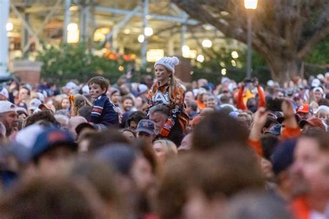 Photos The Best Shots From Auburns Tiger Walk Before The Texas Aandm