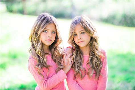Clements Twins Nejkrásnější Dvojčata Světa Jsou Hvězdami Instagramu Luxury Prague Life