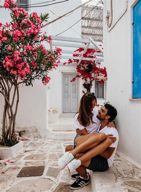 Stay Close Travel Far Couples Cute Couples Goals Couples Photoshoot