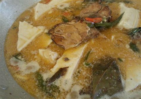 Dapet ikan asap dari kampung yang rasanya super enak, akhirnya dibikin bumbu mangut khas semarang, cukup mengobati rasa rindu sama kota itu Resep Mangut Ikan Manyung Khas Semarang oleh Dinda Rizky Tan - Cookpad