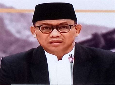 Kementerian agama (kemenag) mengatakan sidang isbat (penetapan) awal ramadan 1442 h akan digelar secara daring dan luring pada senin, 12 april 2021. Sidang Isbat Awal Zulhijjah 1440H Digelar 1 Agustus ...