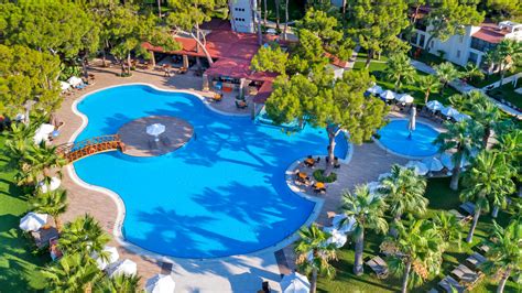 Crystal de luxe resort & spa. Kemer wakacje - Wczasy w Kemer 2020 - Coral Travel Wezyr ...