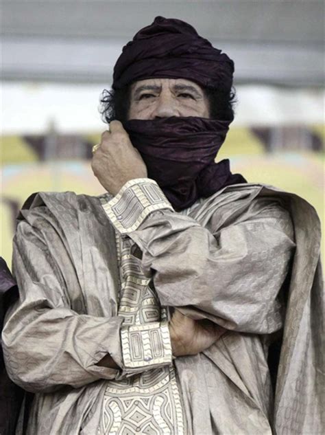 Los Rebeldes Matan A Gadafi