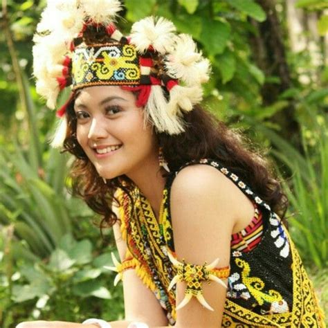 Beauty Girl Of Dayak Kenyah Indonesiaphotography Indonesia Dayak