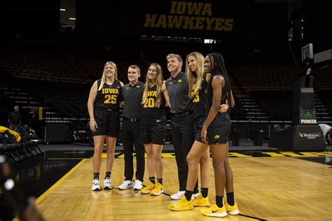 Taiwo Feuerbach Primed For Key Roles Off The Bench For Iowa Womens