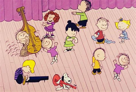 Charlie Brown Christmas Peanuts Dance