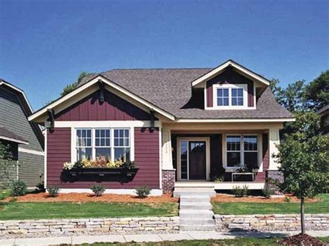 This older style home remains popular & now has modern amenities. Single Story Bungalow House Plans Single Story Craftsman ...