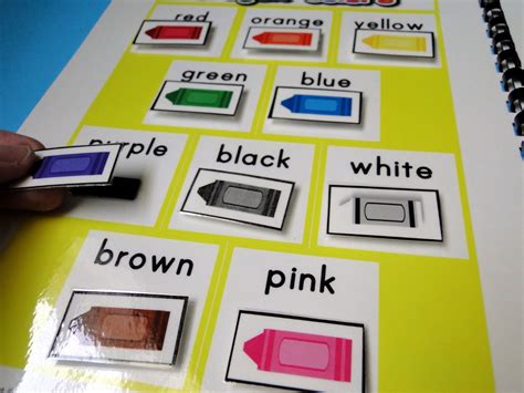 Crayon Color Words Magnetmat Freebie