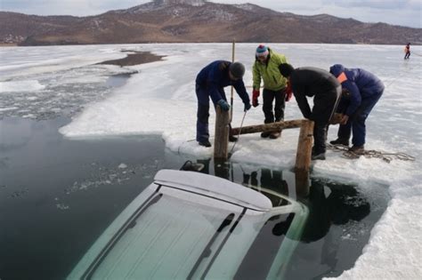 Russian Lake Baikal Is A Tough Place For Cars Vehicles