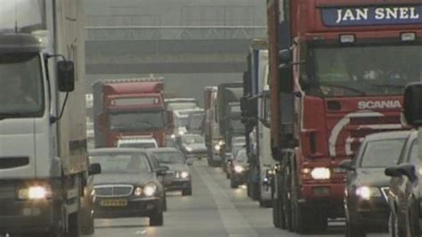 Veel Files Rond Deventer Na Ongeluk Met Drie Vrachtwagens Op A Bij My