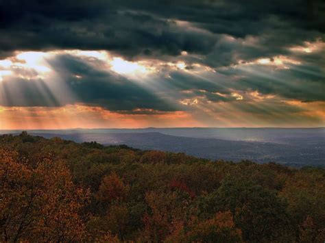 27 Crepuscular Rays That Will Restore Your Faith In Faith