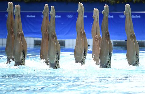 21 Stunning Photos From The Olympic Synchronized Swimming Finals Synchronized Swimming