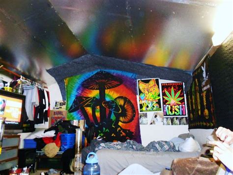 Pin on Stoner Rooms